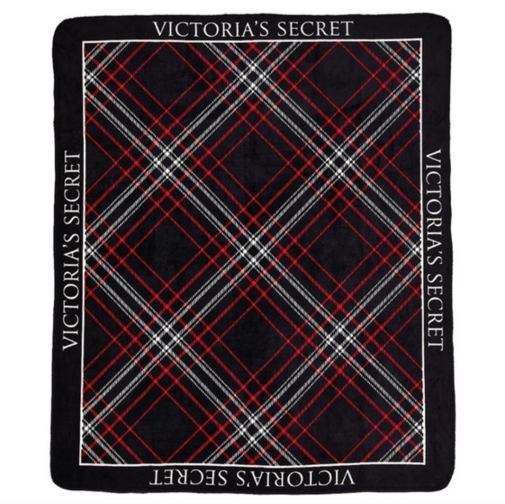 Victoria's Secret Plaid Sherpa Blanket NEW